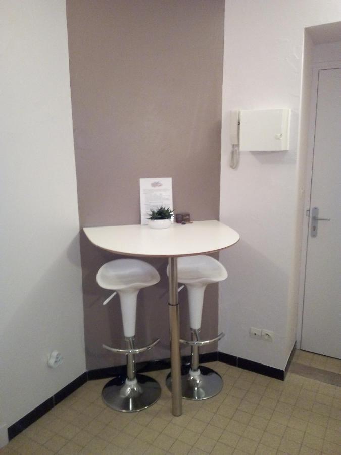 Apartment 2 Pers En Vieille Parking Gratuit - By La Source D'orfee